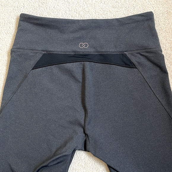 CALIA high waist full length leggings. Dark grey and cream. Size US M - Picture 5 of 10